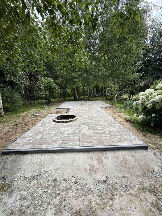 Układanie kostki brukowej