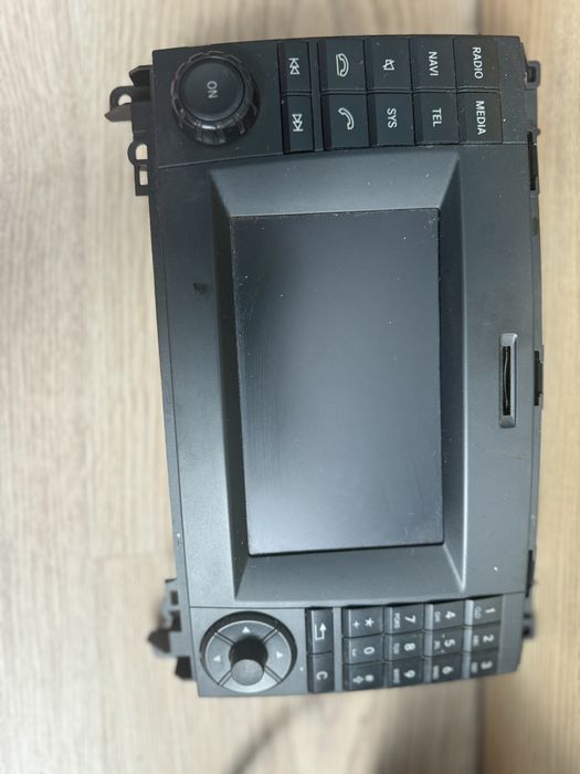 Radio wraz z kamera Mercedes sprinter  906