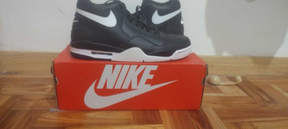 Nike flight black and white