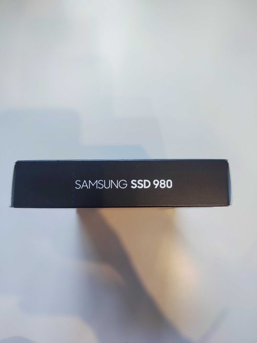Nowy, nierozpakowany dysk SAMSUNG SSD 980 NVME M.2 500 GB