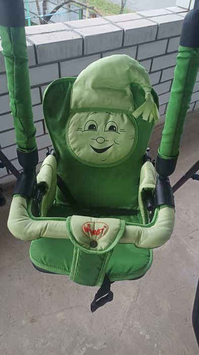 Гойдалка для малюка