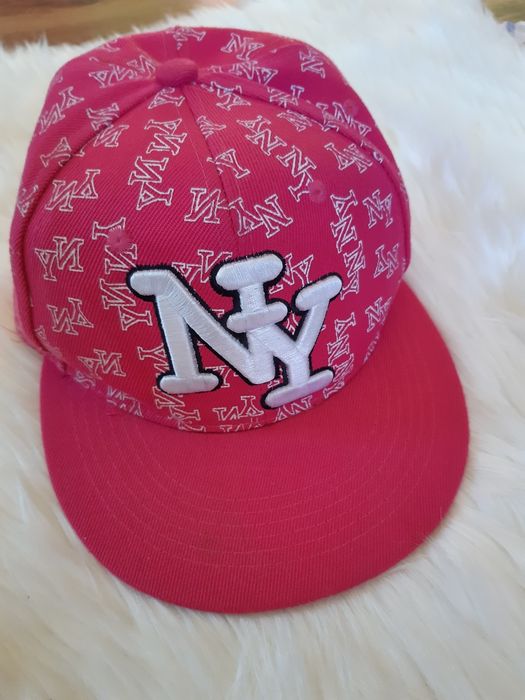 Czapeczka z daszkiem różowa Snapback