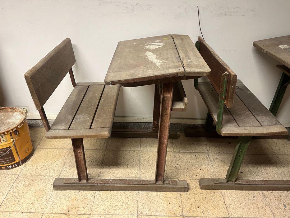 Antigas 4 Carteiras de Escola