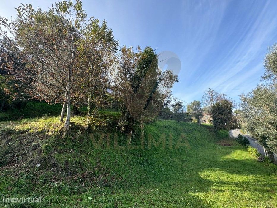 Terreno 2067m² c/Projeto Aprovado - Gondufe - Ponte de Lima
