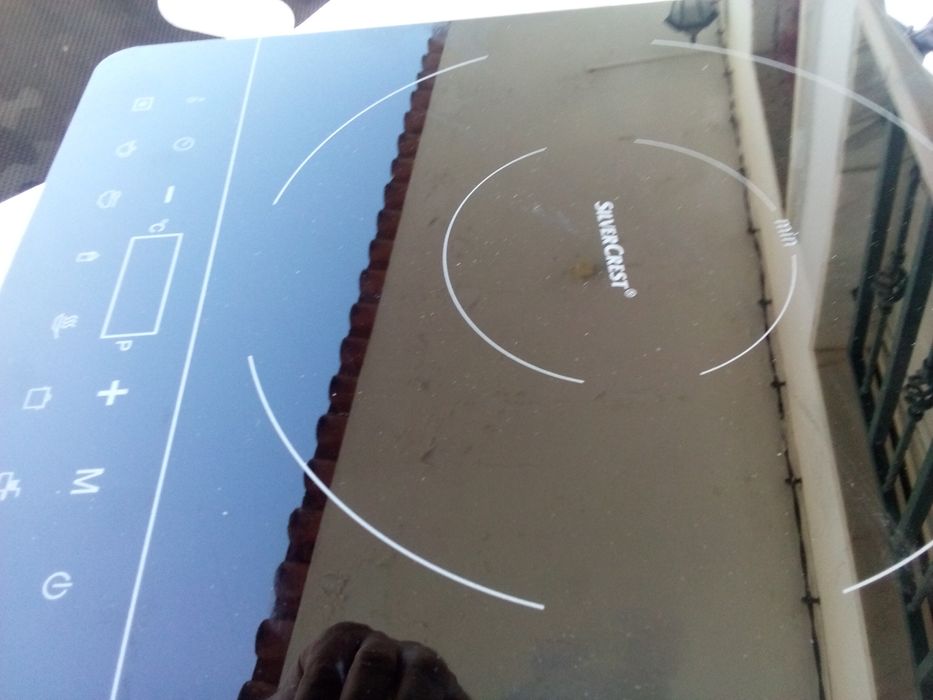 Placa eléctrica sem uso