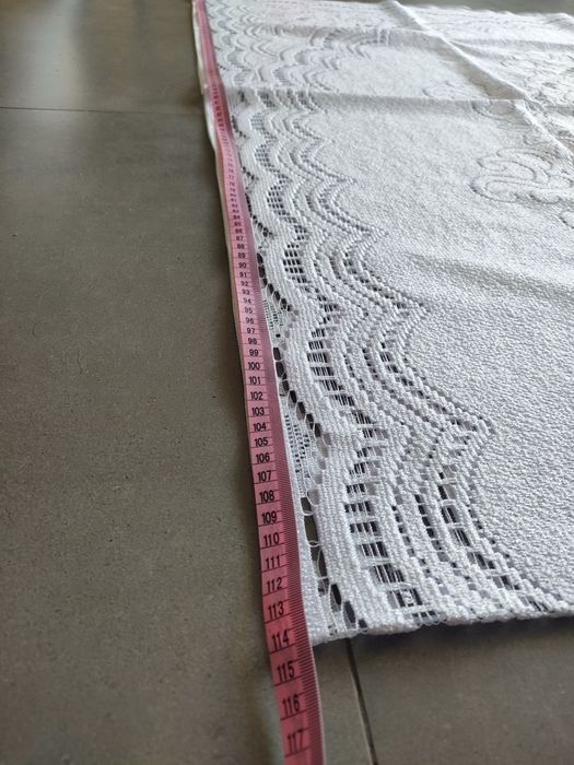 MEGA WYWÓZ - Piękny duży obrus z haftem 230x115 cm