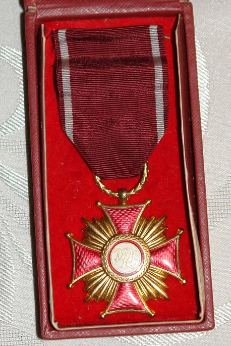 Złoty Krzyż Zasługi PRL