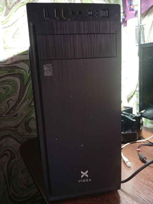 Комп'ютер та монітор