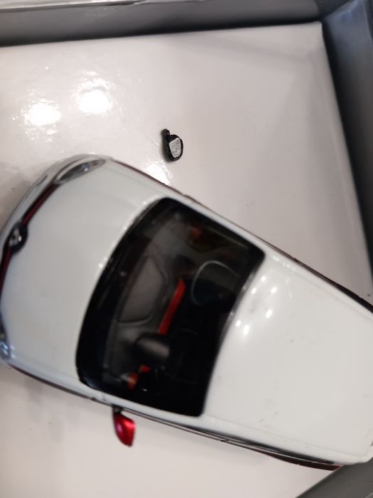 Renault Twingo Sport RS 1/43 Ed. Limitada  1552/3000