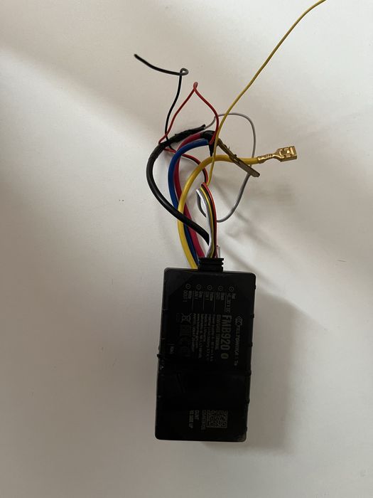 Трекер в авто трекер для таксі або оренди авто