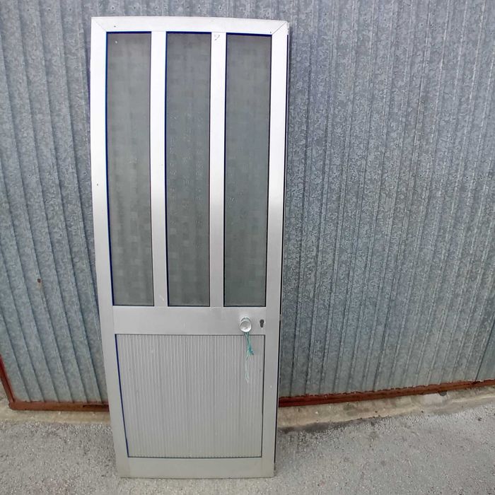 3 portas de alumínio