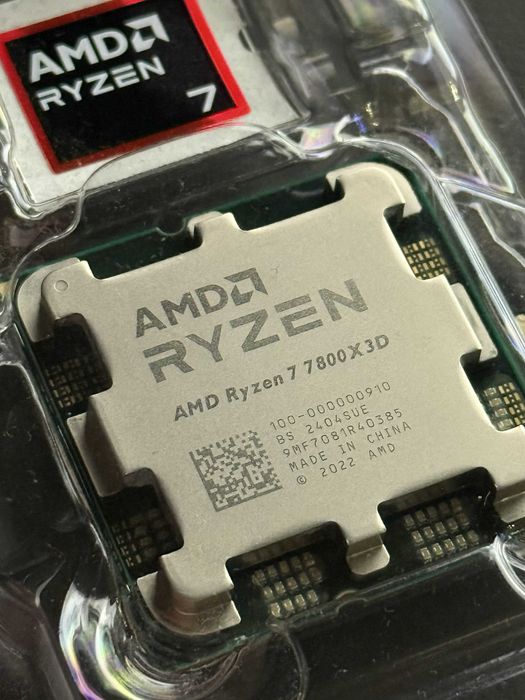 Процесор AMD Ryzen 7 7800X3D