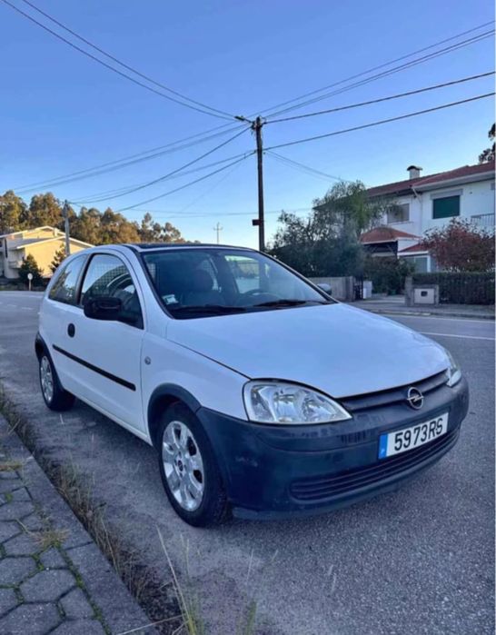 Opel corsa c 1700