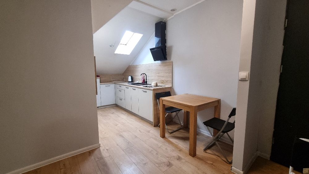 Bez kaucji - kompletne mieszkanie z antresolą, centralne ogrzewanie, Chebzie centrum