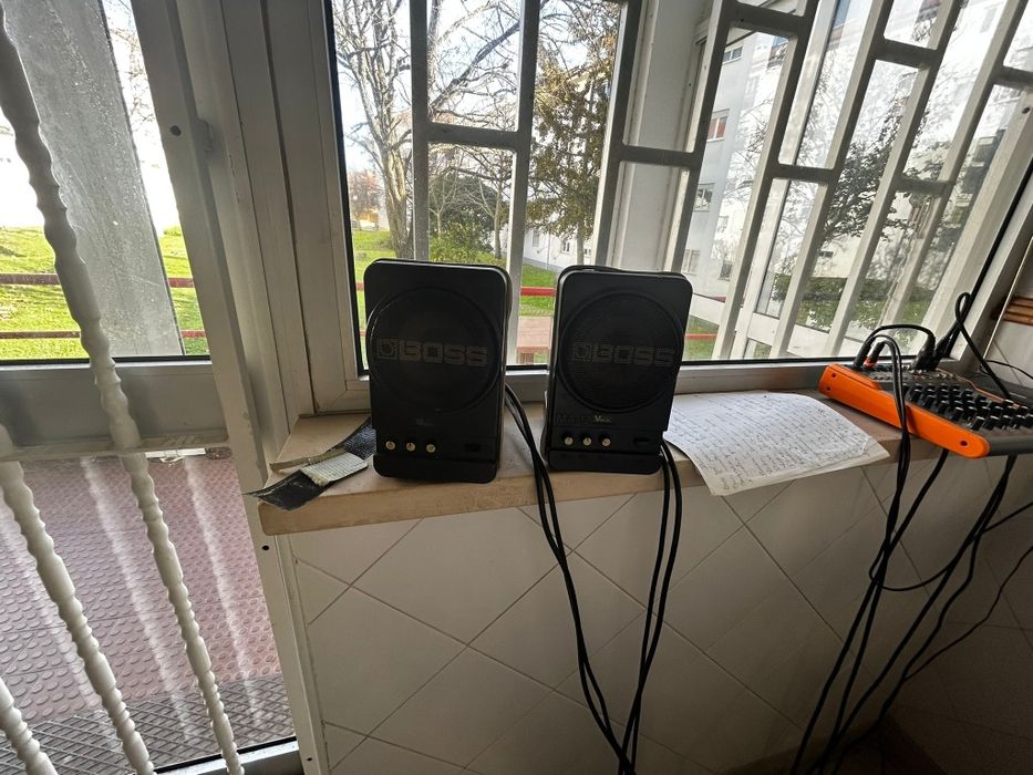 Piano Roland G-1000 USADO