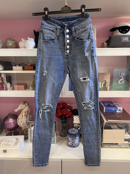 Nowe spodnie jeansy rurki Varlesca r. XS z przetarciami