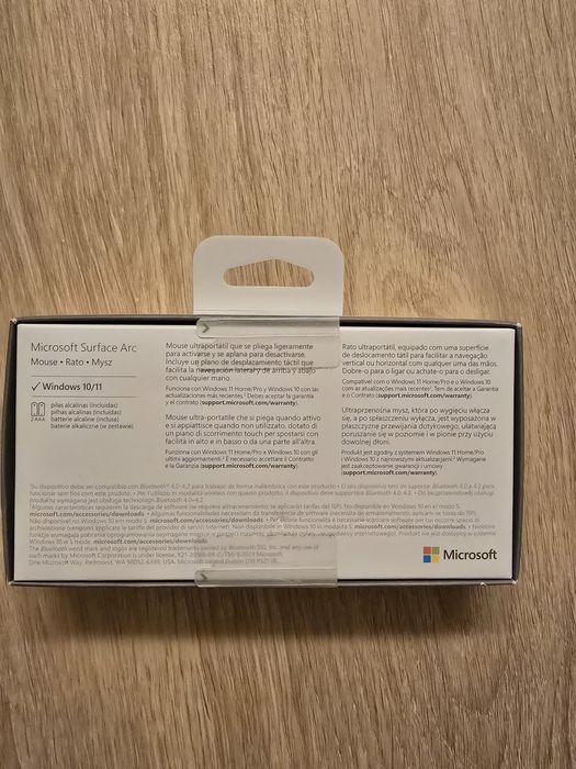 Microsoft surface arc mouse