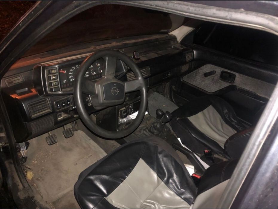 Опель фронтера розборка 2.8 механіка