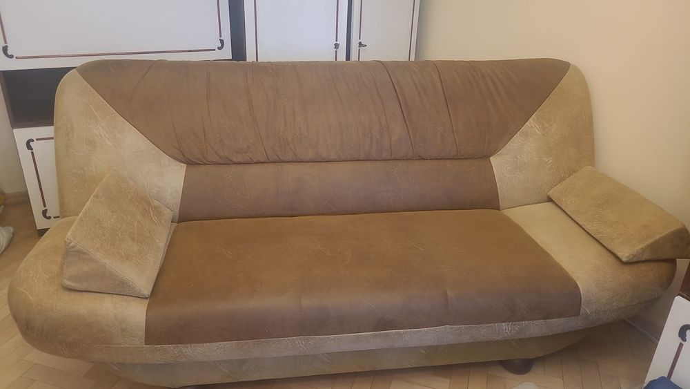 Oddam meble: fotele, kanape, regał, szafe, stolik