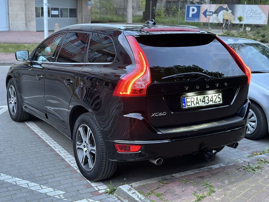 Volvo xc 60. 2,4 d5 AWD automat