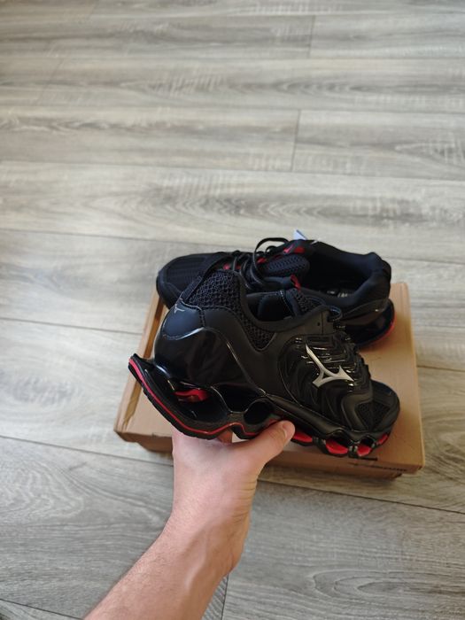 Кросівки чоловічі Mizuno Wave Prophecy 14S 43
