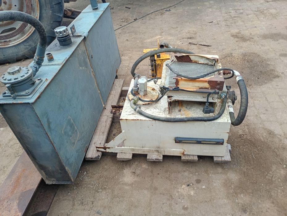 Zbiornik hlodnica oleju hydraulicznego