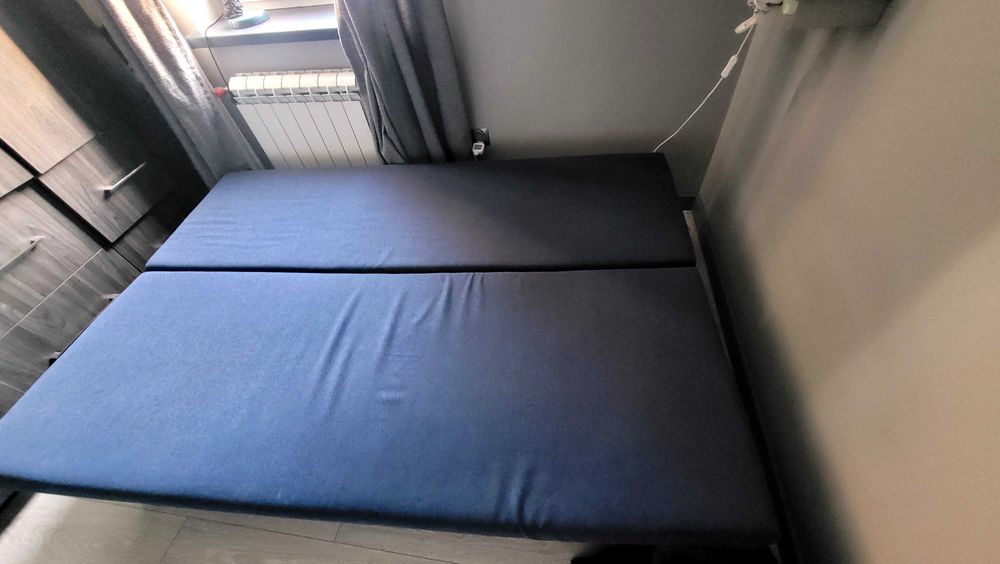 łózko używane z pojemnikiem na pościel