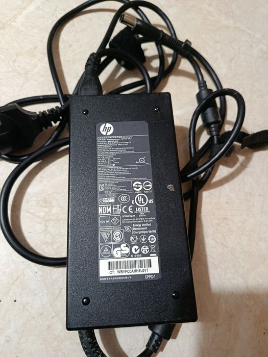 Komputer Hp ProDesk 400 G4  i3 wi fi