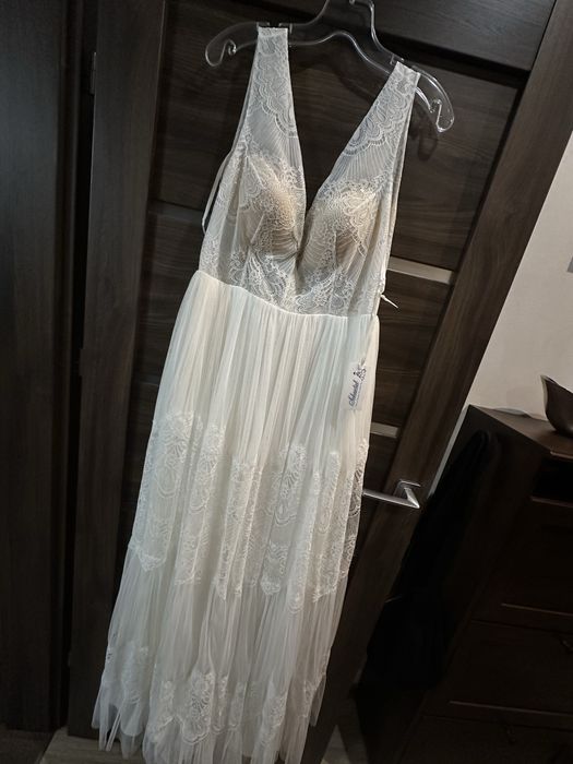 sukienka slubna rozmiar 46