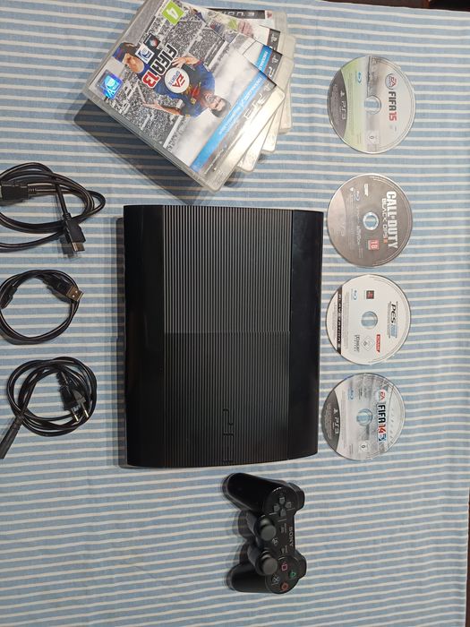 PS3 PlayStation 3 Super Slim 500GB Desbloqueada