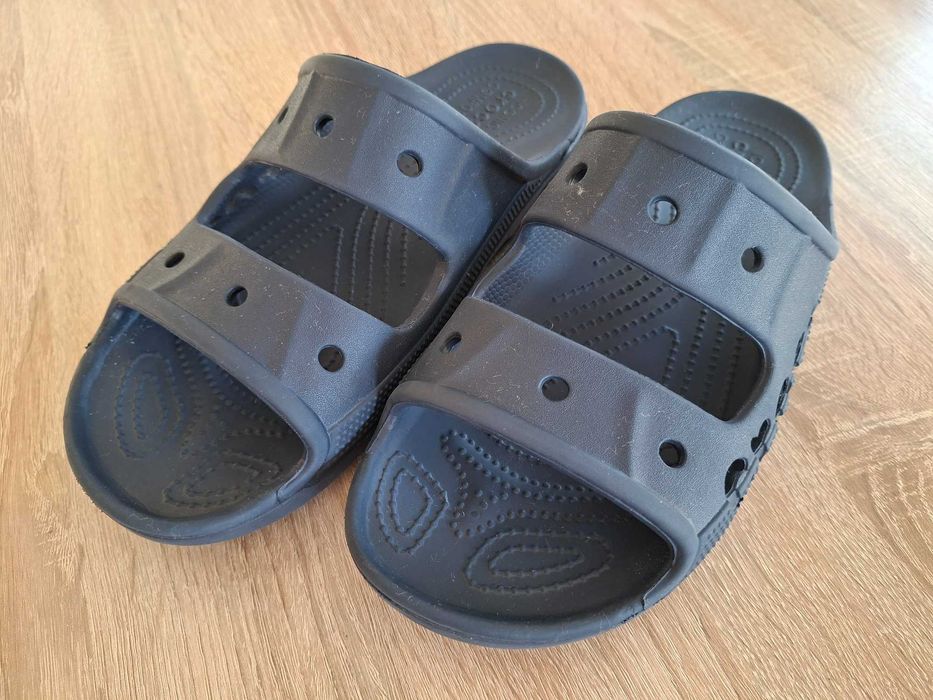 Męskie klapki Crocsy granatowe - rozmiar M10 W12