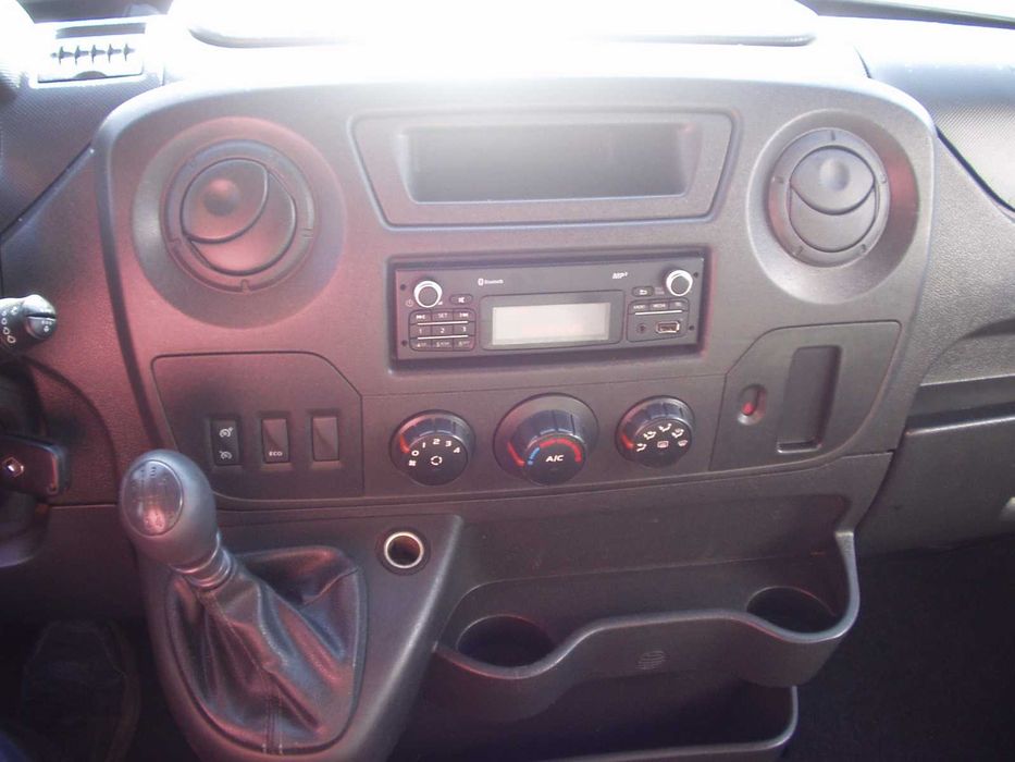 Renault Master 2.3 DCI 130cv L2H2 **7 Lugares**