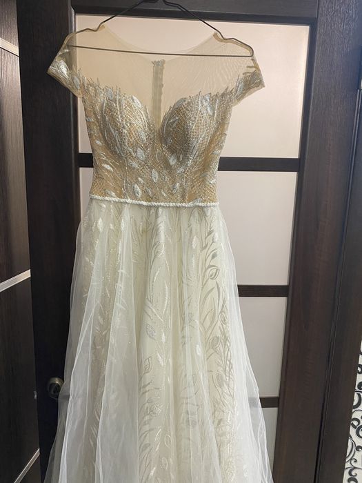 Весільна сукня /Свадебное плаття брендове BEVERLY BRIDE