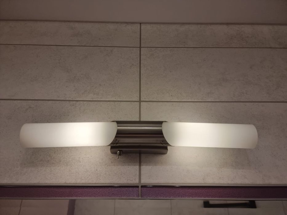 Lampa łazienkowa