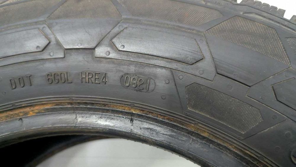 Шини 215/65 R16C 106/104T Continental VanContactWinter