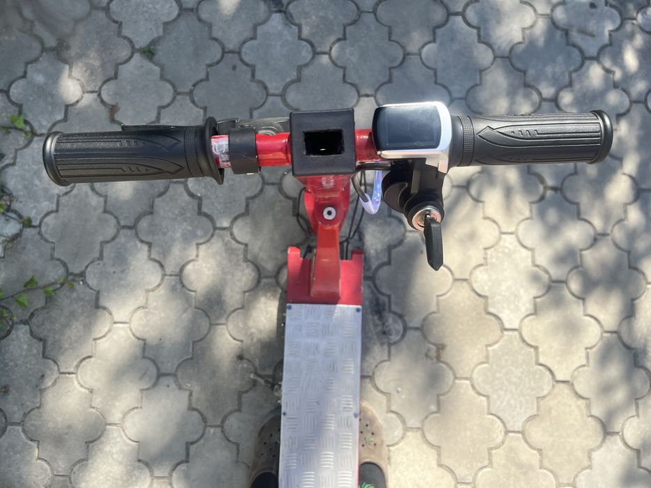 Продам два электросамоката