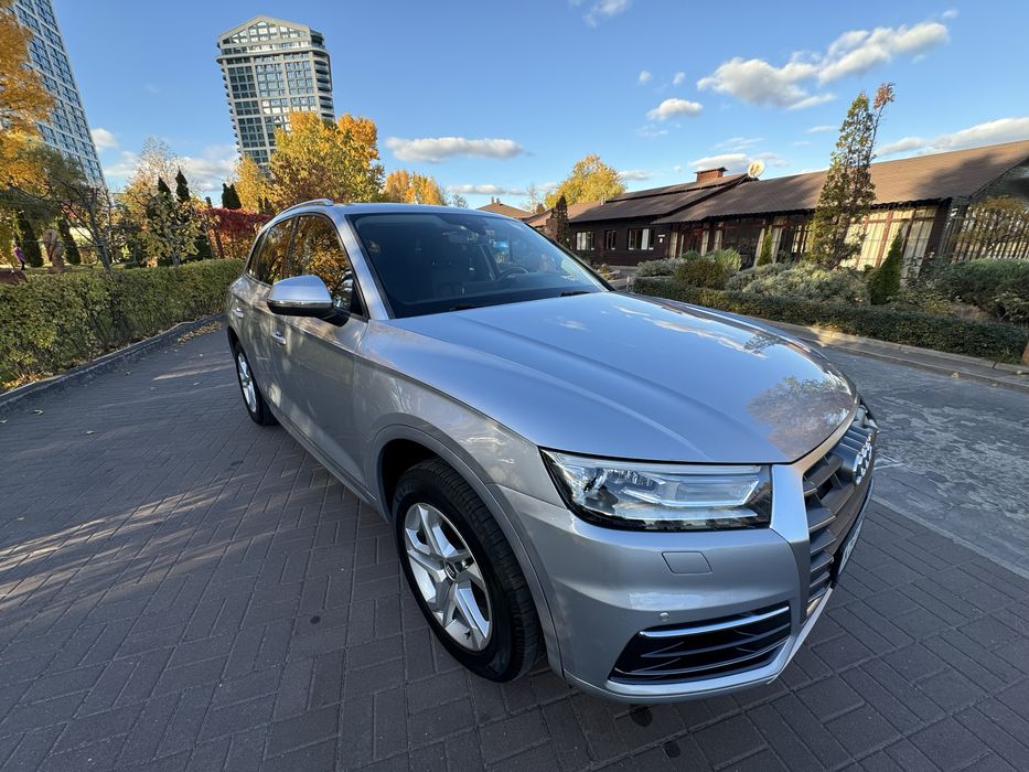 Продам Audi Q5
