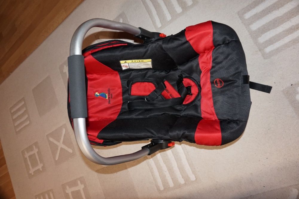 Carrinho de bebé Pierre Cardan