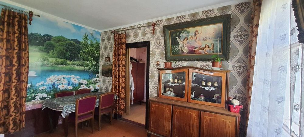 Продам будинок  м. Зміїв