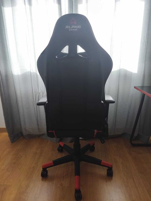 Cadeira Gaming ALPHA GAMER Zeta (Outlet Caixa Aberta - Até 121 kg]