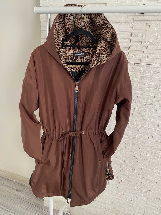 La diva mia czekoladowa parka z ozdobnym printem animal S-M