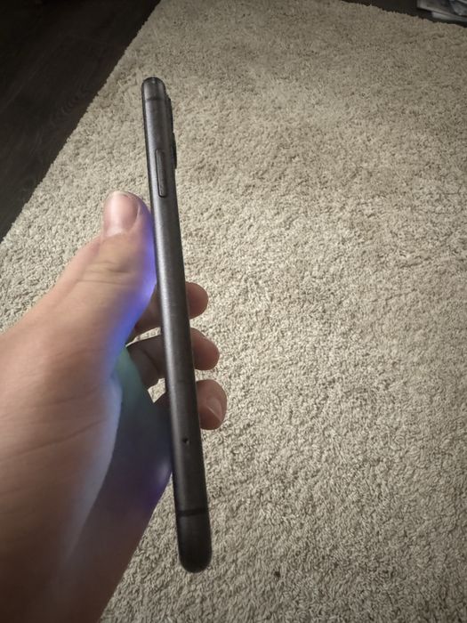iPhone 11 64.