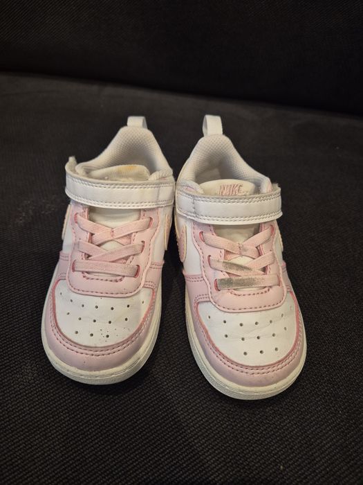 Ténis Nike bebé menina tamanho 23.5