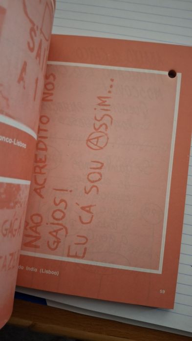 O livrinho vermelho Gslo Barcelos sátira humor raro