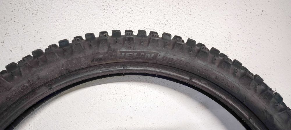 Pneu Michelin 90/90-21 54R TT Tracker (Frente)