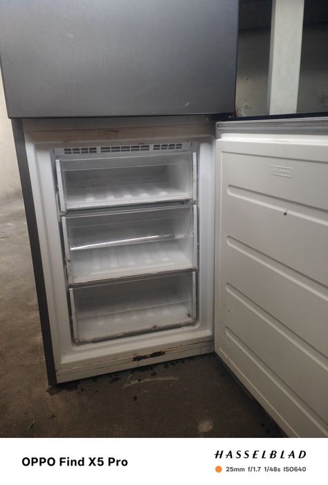 Vendo frigorífico Indesit, como novo..