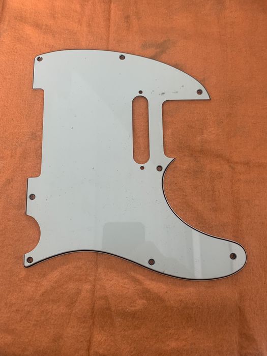 Pickguard Fender Jazz Bass, Stratocaster e Telecaster Fernão Ferro • OLX Portugal