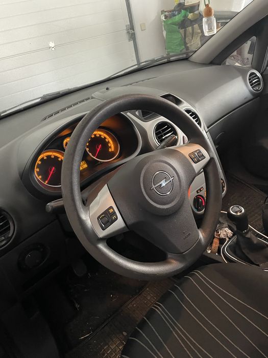 Opel Corsa — fotografia 9