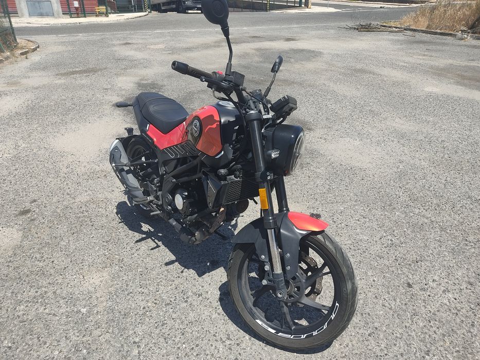 Benelli Leoncino 125cc