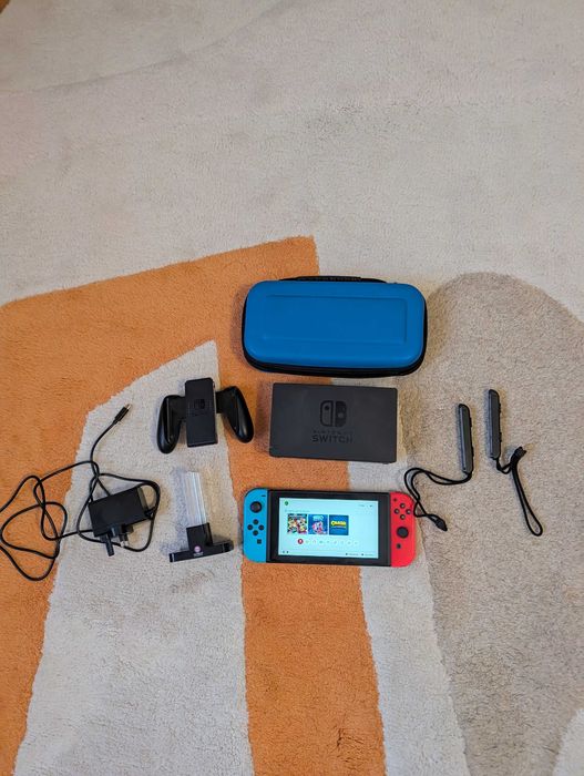 Nintendo Switch V2 (Neon Red/Blue)